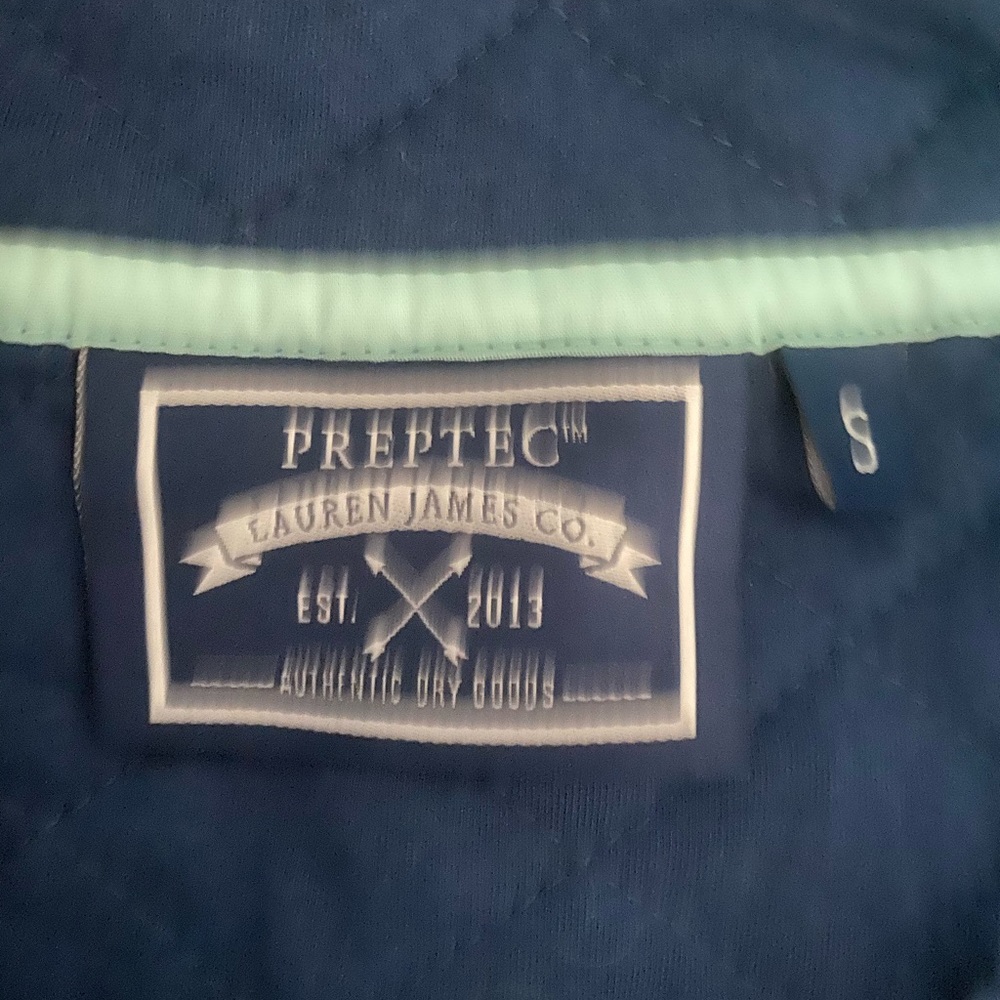 3/$20 Lauren James Quilted Pullover Navy/Aqua - Picture 10 of 12